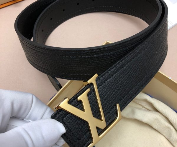 Thắt lưng nam Louis Vuitton siêu cấp dây đen mặt khóa logo