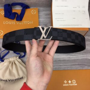 Thắt lưng nam Louis Vuitton like au hoạ tiết caro mới khoá logo bóng TLLV47