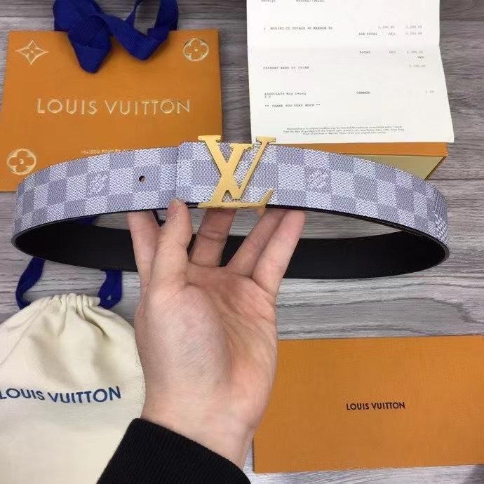 Thắt lưng nam Louis Vuitton Like au caro to mới màu trắng TLLV42