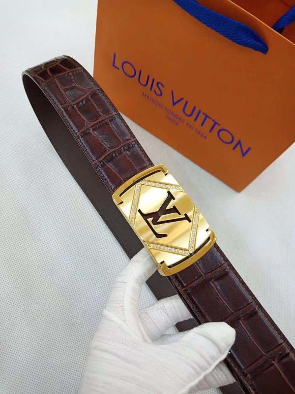 Thắt lưng nam Louis Vuitton siêu cấp mặt khóa logo Gold