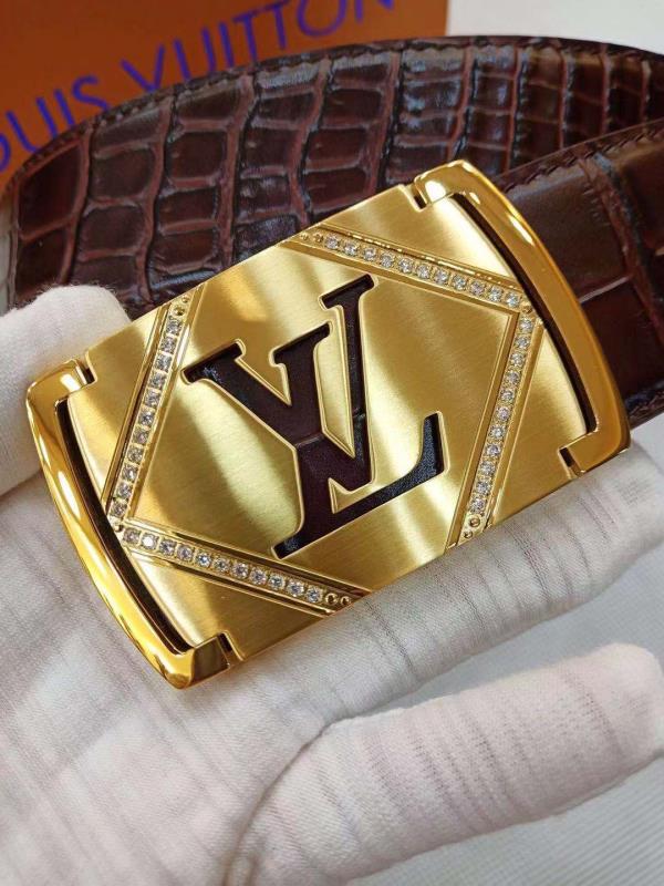Thắt lưng nam Louis Vuitton siêu cấp mặt khóa logo Gold