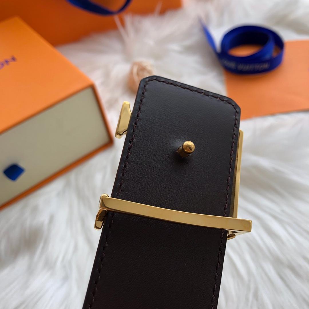 Thắt lưng nam Louis Vuitton siêu cấp mặt khóa logo khuyết