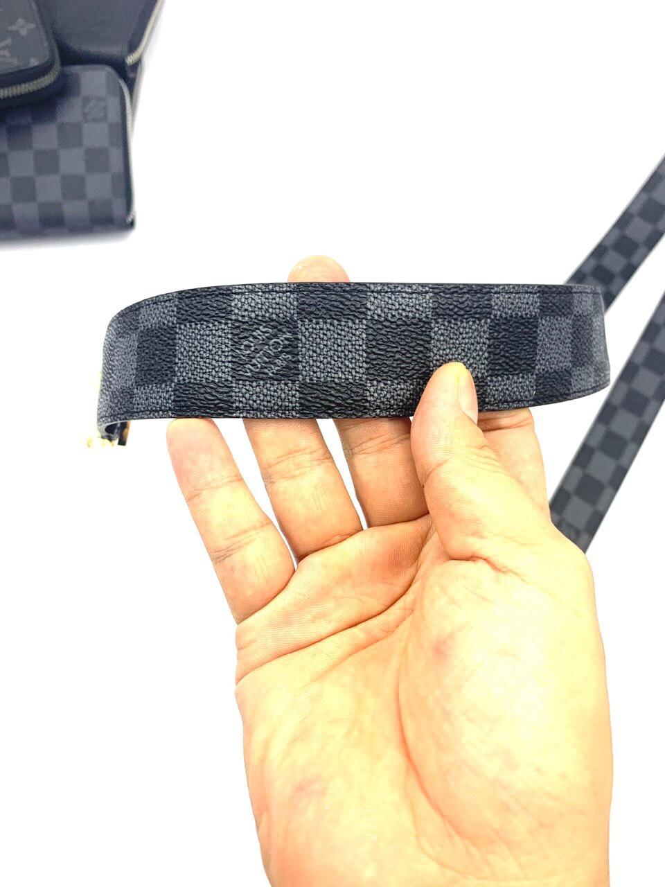 Thắt lưng nam Louis Vuitton siêu cấp mặt logo khoá kim TLLV43