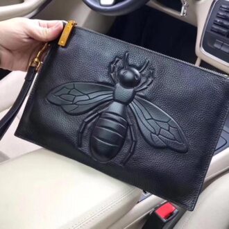Ví nam Gucci siêu cấp cầm tay da nhăn đen họa tiết ong nổi