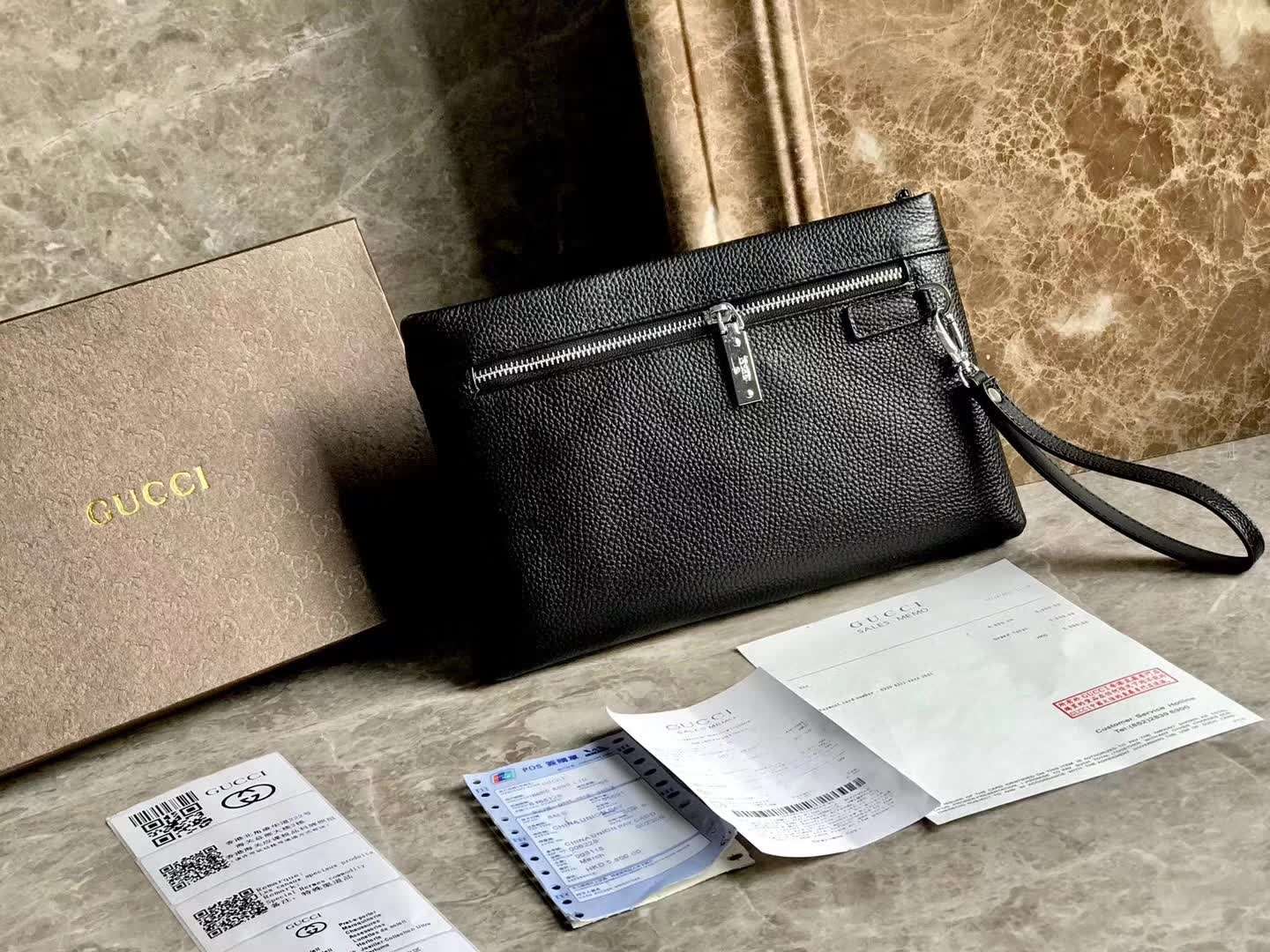 Ví nam Gucci siêu cấp cầm tay da nhăn họa tiết chữ G 
