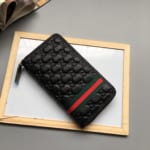 Ví nam Gucci siêu cấp cầm tay dập vân nổi họa tiết kẻ đỏ