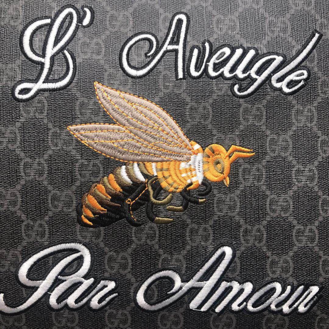 Ví nam Gucci siêu cấp cầm tay vàng họa tiết ong 