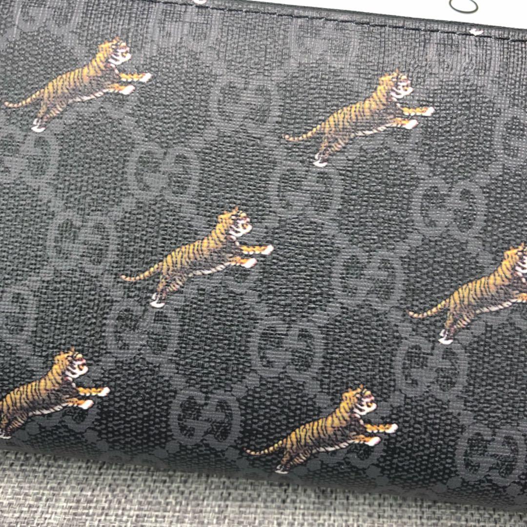 Ví nam Gucci siêu cấp khóa kéo họa tiết hổ 