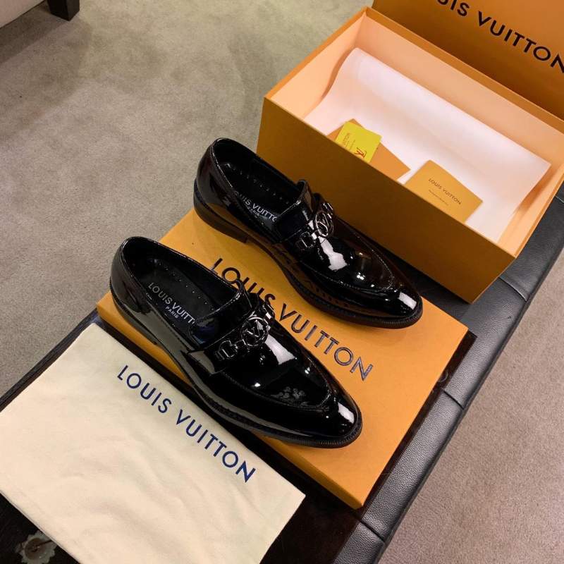 Giày lười Louis Vuitton siêu cấp da đen bóng
