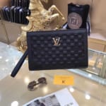 Ví nam Louis Vuitton siêu cấp cầm tay họa tiết ô vuông dập nổi