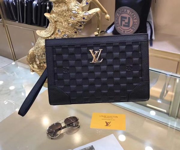Ví nam Louis Vuitton siêu cấp cầm tay họa tiết ô vuông dập nổi