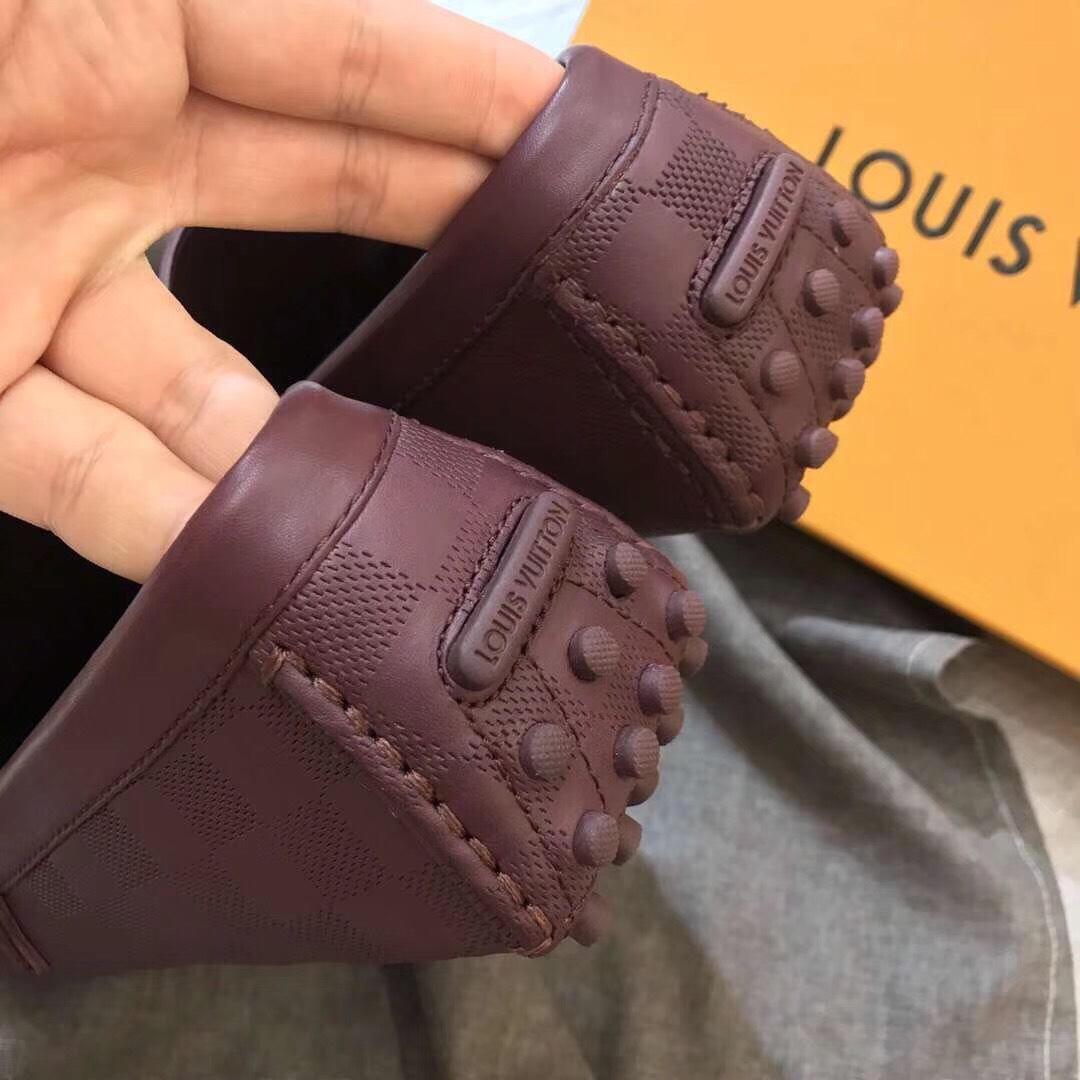 Giày lười Louis Vuitton bản like auth 1:1 màu đỏ đô