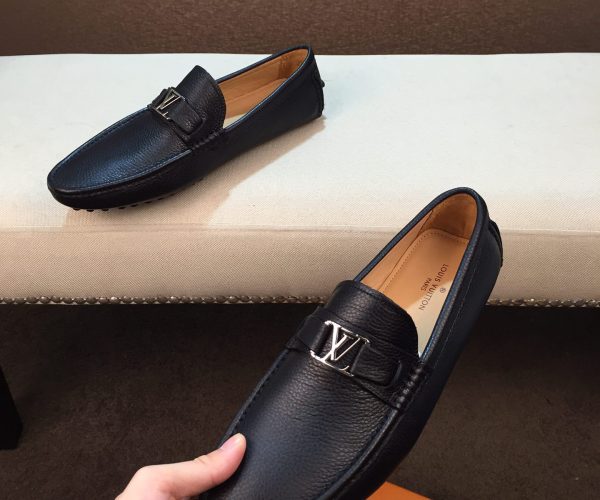 Giày lười Louis Vuitton da nhăn màu đen GLLV07