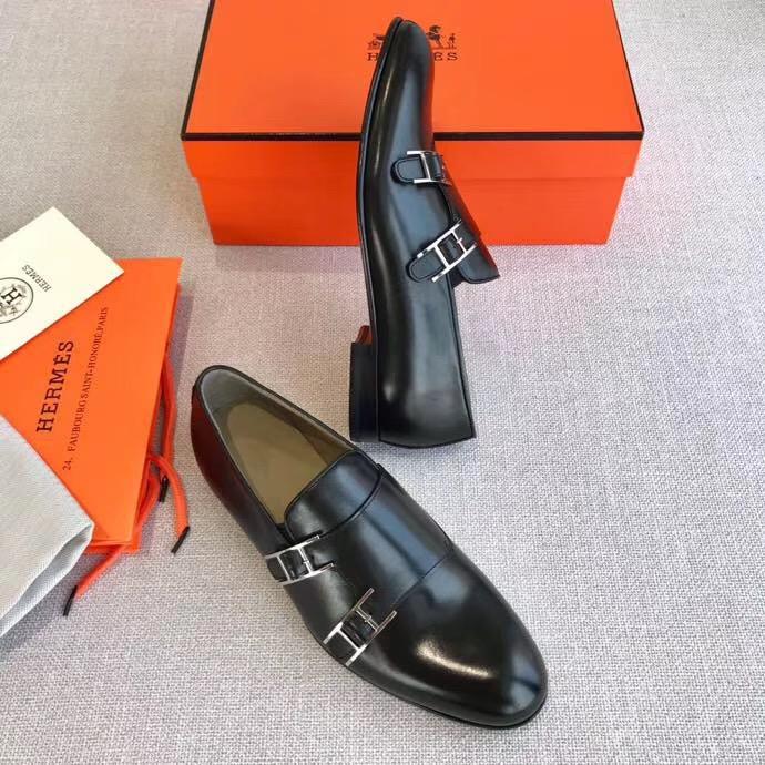 Giày lười Hermes siêu cấp mặt khóa logo lệch màu đen