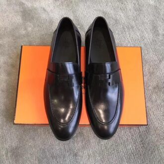 Giày lười Hermes siêu cấp mặt khóa logo màu đen bóng