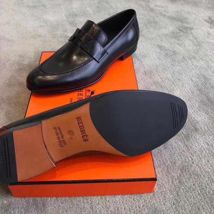 Giày lười Hermes siêu cấp mặt khóa logo màu đen bóng