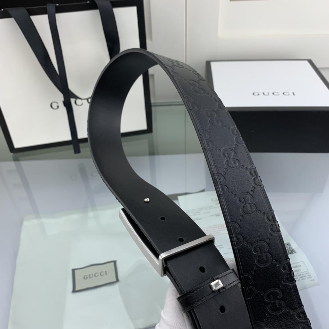 Thắt lưng nam Gucci họa tiết logo mặt khóa vuông màu trắng TLGC69