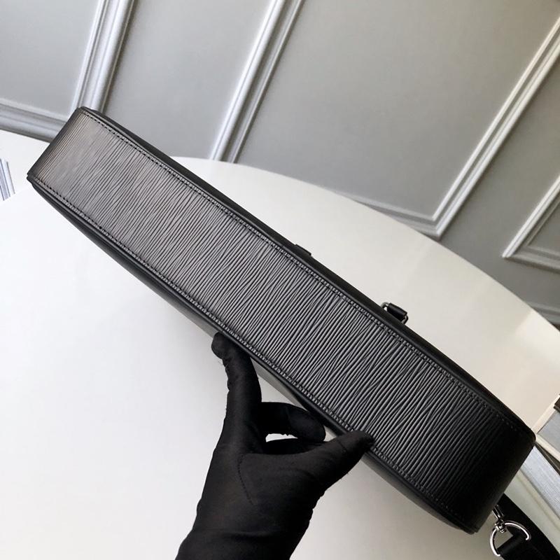 Túi xách nam Louis Vuitton siêu cấp da epi màu đen TXLV11