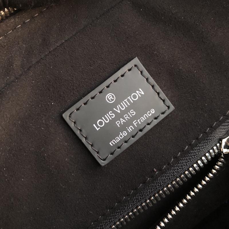 Túi xách nam Louis Vuitton siêu cấp da epi màu đen TXLV11