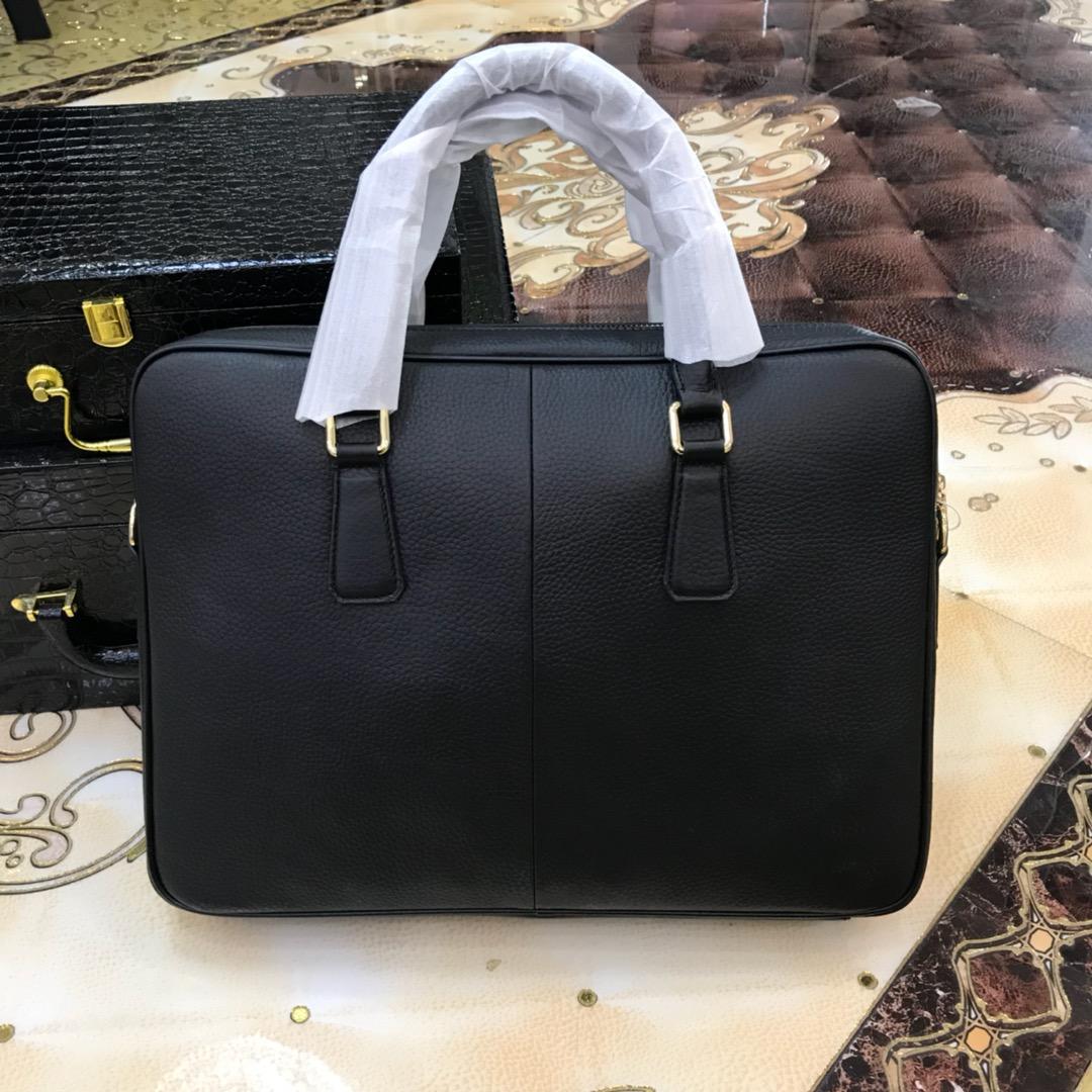 Túi xách nam Louis Vuitton siêu cấp họa tiết da nhăn mặt khóa logo vàng TXVS04