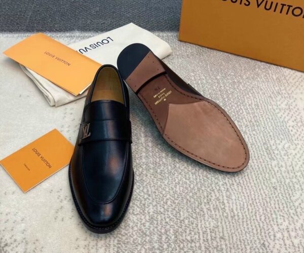 Giày lười Louis Vuitton like au đế cao khóa logo lệch GLLV89