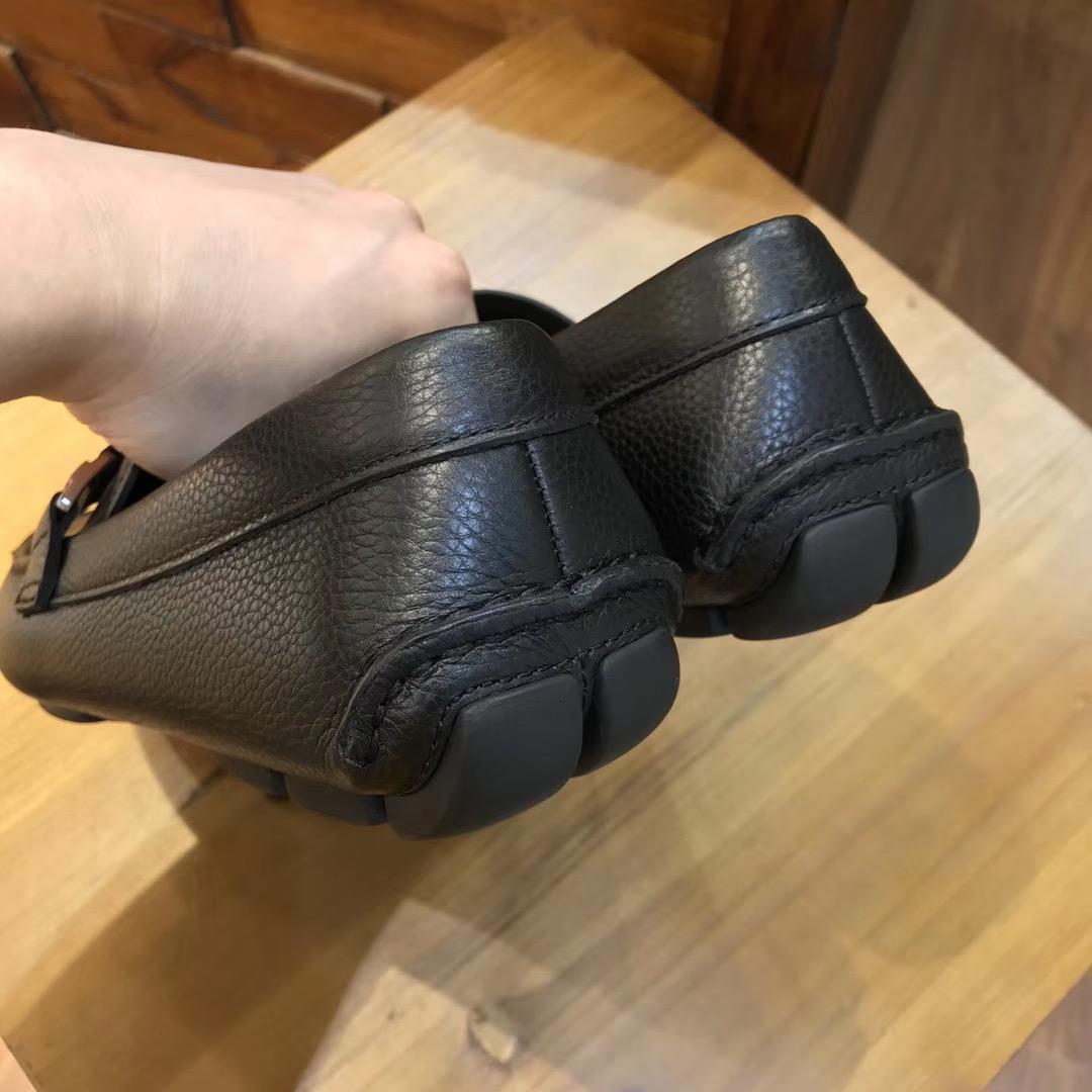 Giày lười Prada siêu cấp họa tiết da nhăn khóa lệch GLP42