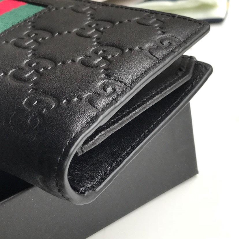 Ví nam Gucci siêu cấp gấp họa tiết dập logo viền kẻ đỏ VNG95