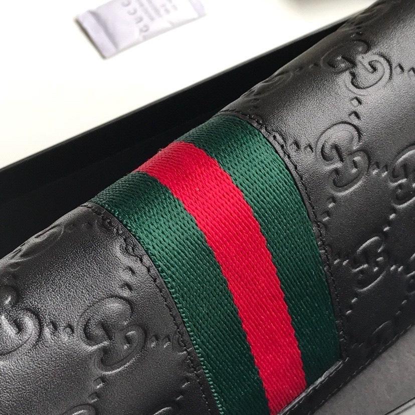 Ví nam Gucci siêu cấp gấp họa tiết dập logo viền kẻ đỏ VNG95