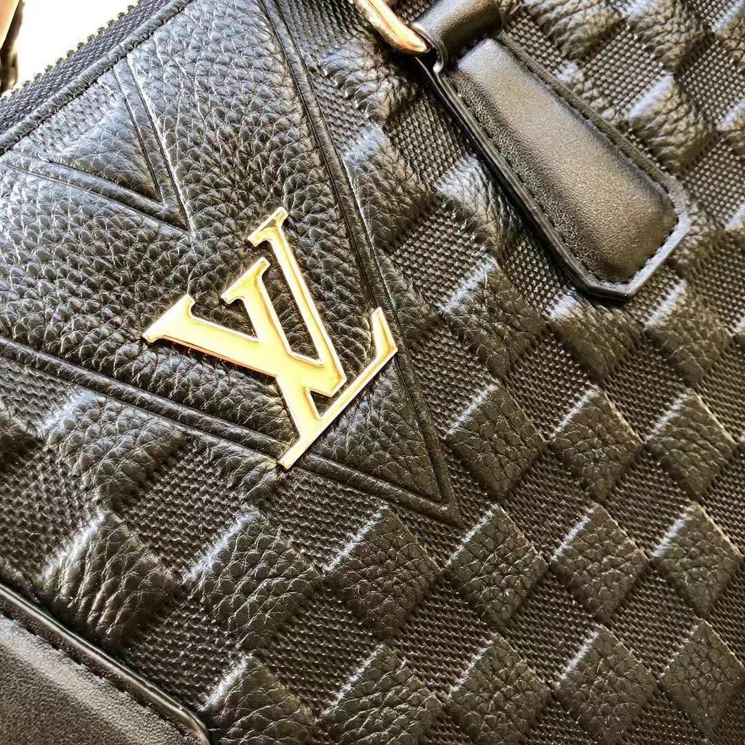 Túi xách nam Louis Vuitton siêu cấp da dập họa tiết kẻ ô TXLV16