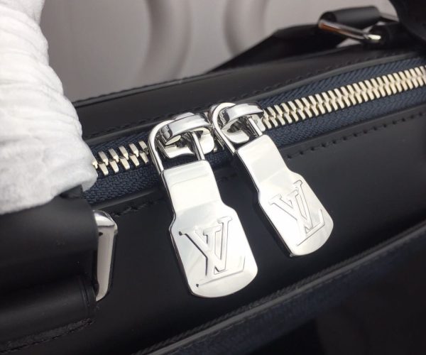 Túi xách nam Louis Vuitton họa tiết caro viền đen TXLV17