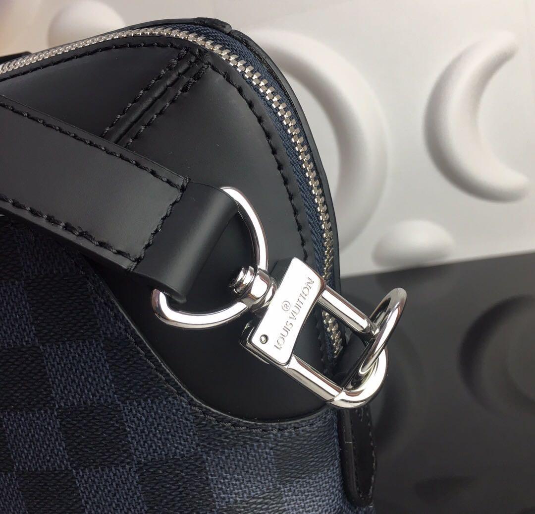 Túi xách nam Louis Vuitton họa tiết caro viền đen TXLV17