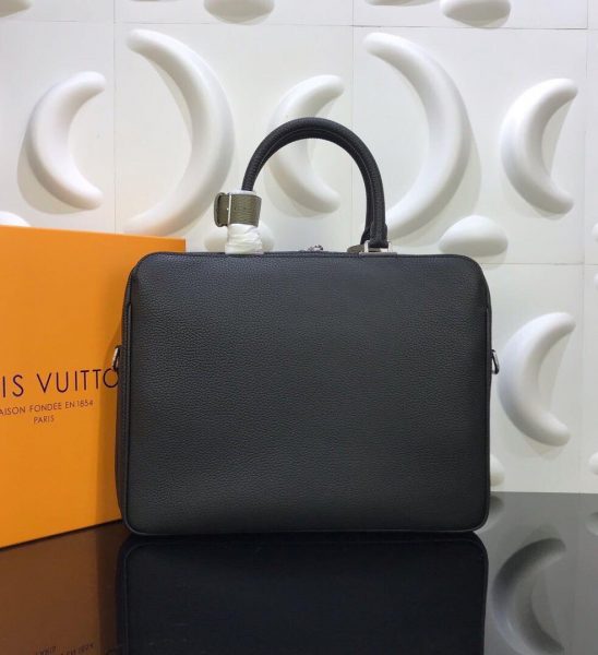 Túi xách nam Louis Vuitton họa tiết da nhăn màu đen VNLV21