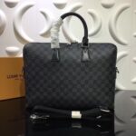 Túi xách nam Louis Vuitton họa tiết hoa đen TXLV18