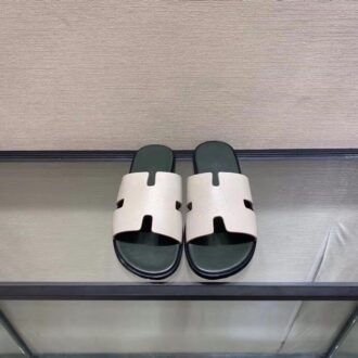 Dép Hermes siêu cấp nam họa tiết da sần màu kem DNH02