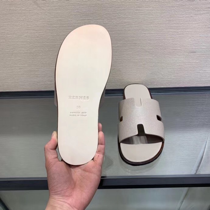 Dép Hermes nam siêu cấp họa tiết da sần màu kem viền kẻ đen DNH06 