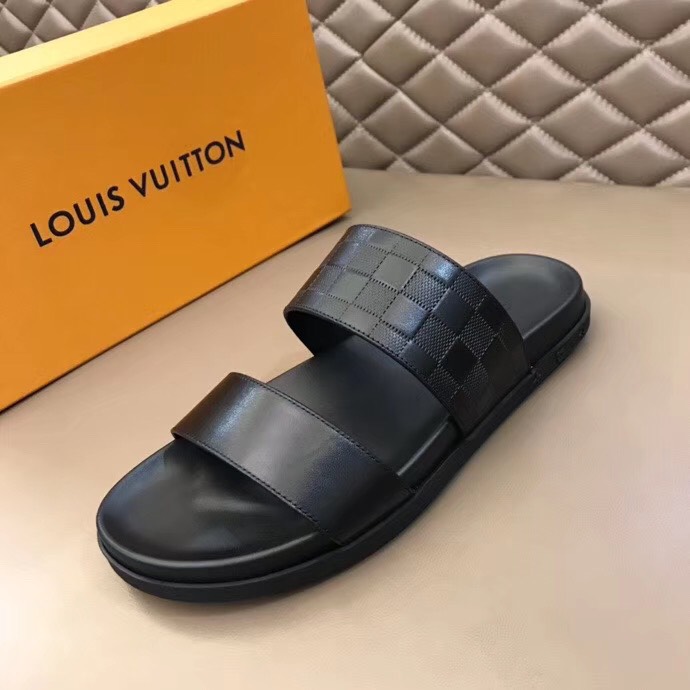 Dép Louis Vuitton siêu cấp nam màu đen hai quai DLV09