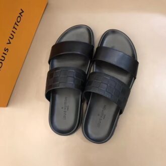 Dép Louis Vuitton siêu cấp nam màu đen hai quai DLV09