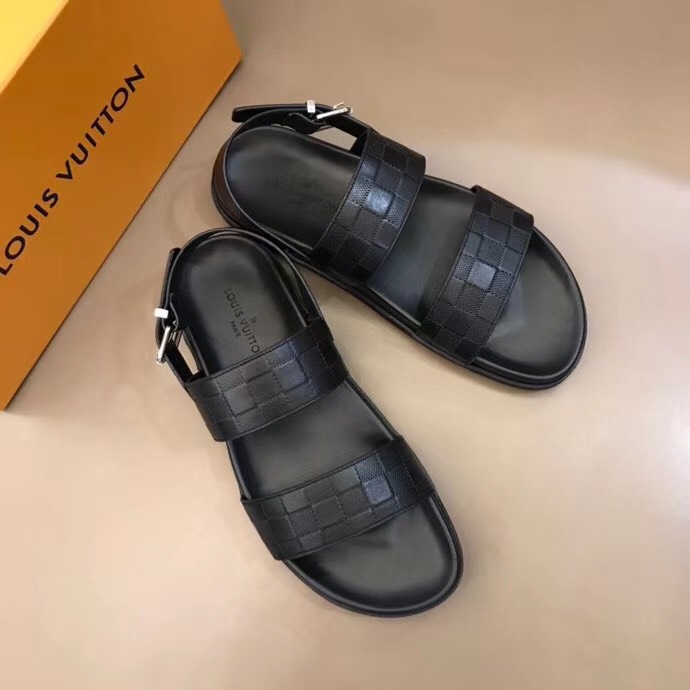 Dép Louis Vuitton siêu cấp nam màu đen quai hậu DLV10