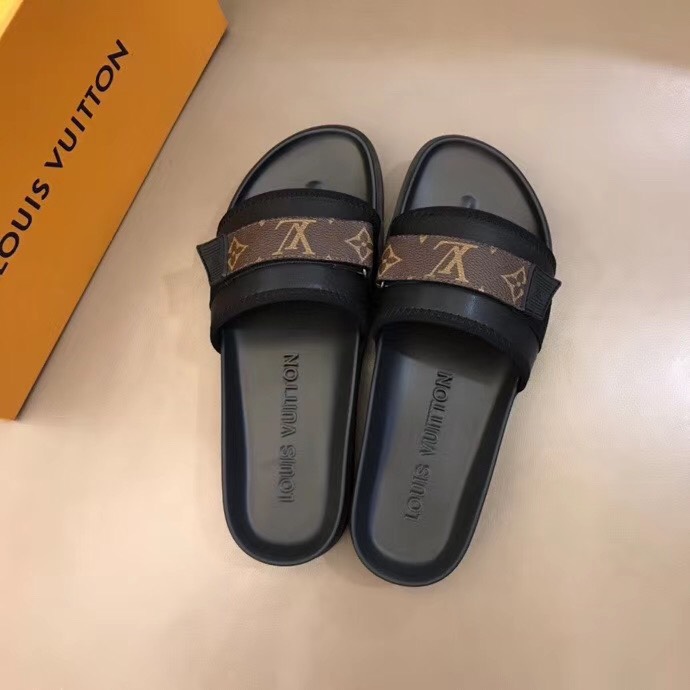 Dép Louis Vuitton siêu cấp nam quai ngang họa tiết logo DLV11