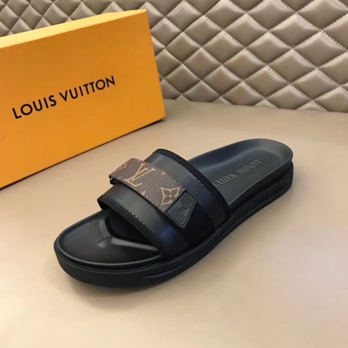 Dép Louis Vuitton siêu cấp nam quai ngang họa tiết logo DLV11