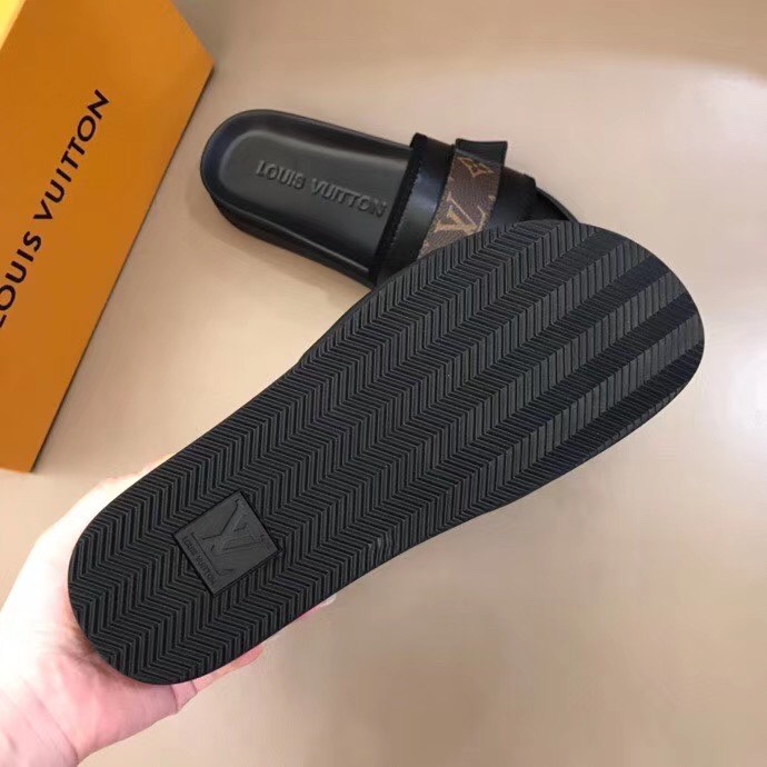 Dép Louis Vuitton siêu cấp nam quai ngang họa tiết logo DLV11
