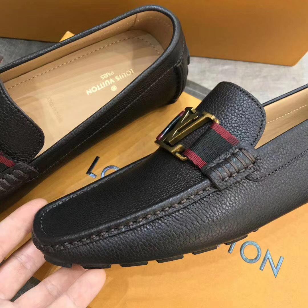 Giày lười Louis Vuitton likeau màu nâu đỏ GLLV100