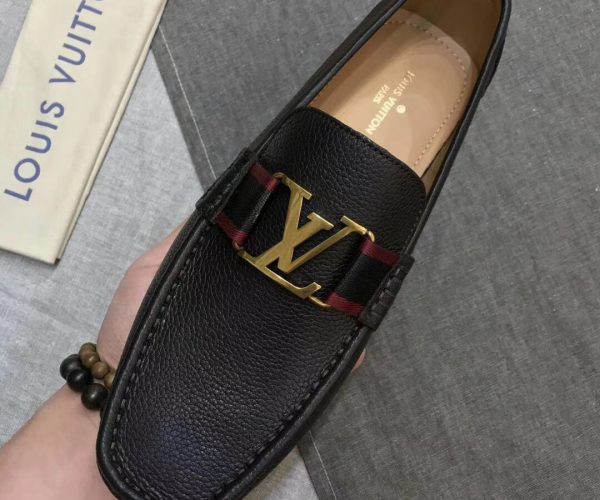 Giày lười Louis Vuitton likeau màu nâu đỏ GLLV100