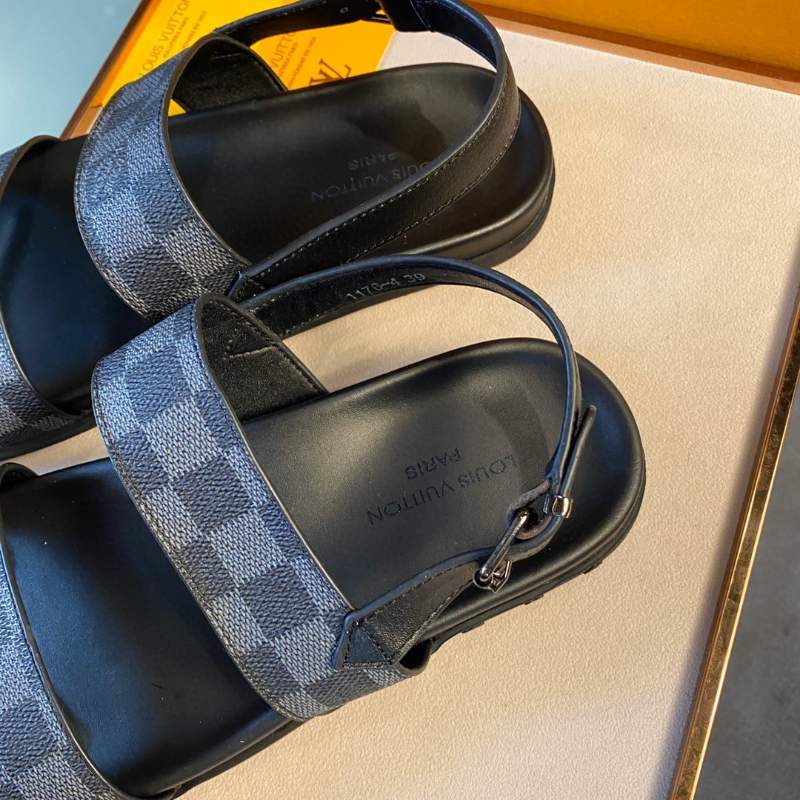 Dép Louis Vuitton nam siêu cấp họa tiết caro ghi đen quai hậu DLV27