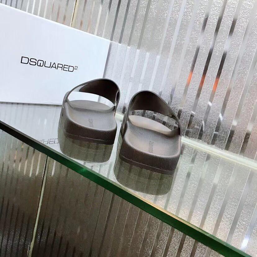 Dép Dsquared2 nam siêu cấp họa tiết viền kẻ trắng màu đen DDSQ05