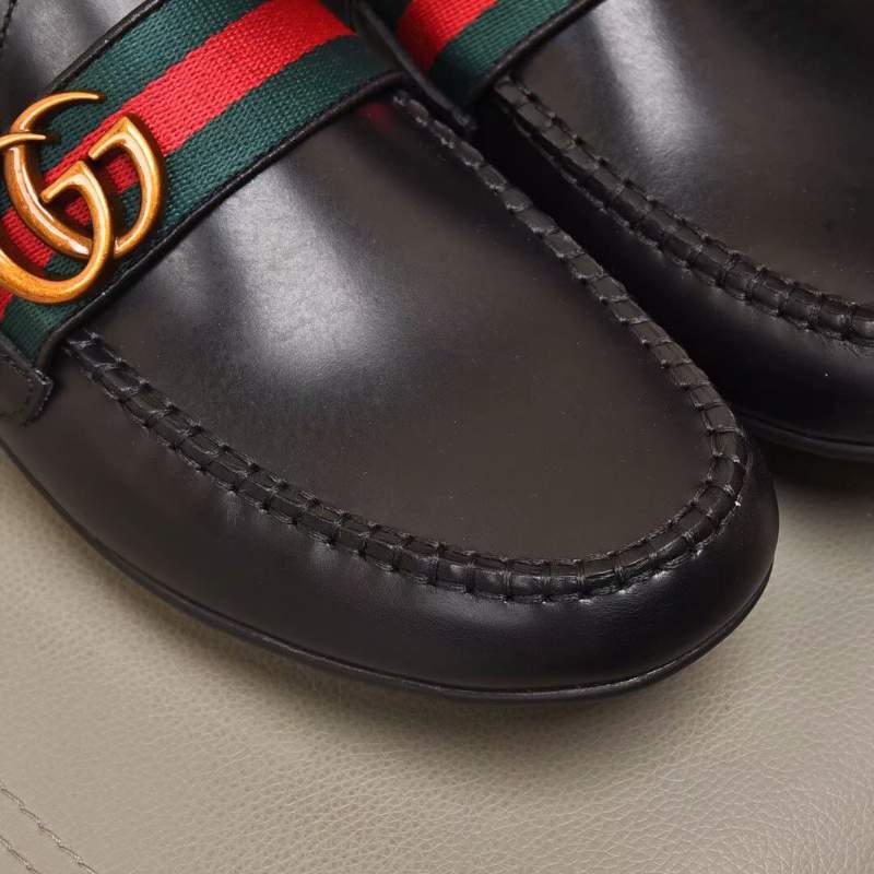 Giày lười Gucci siêu cấp da trơn họa tiết khóa lệch GLGC54