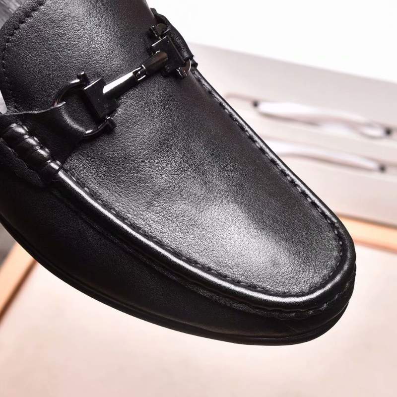 Giày lười Gucci siêu cấp họa tiết da trơn màu đen GLGC52