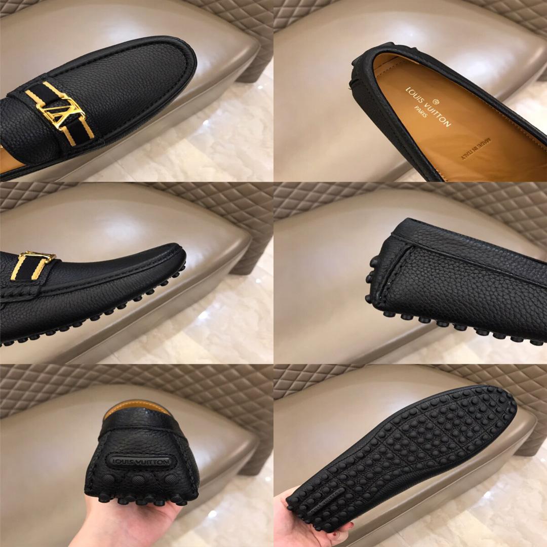 Giày lười Louis Vuitton siêu cấp họa tiết mặt vàng GLLV08