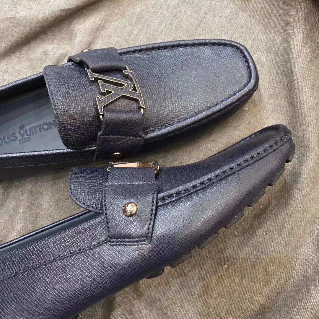 Giày lười Louis Vuitton like auth họa tiết da ráp GLLV104