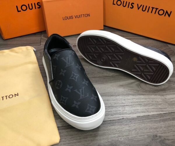 Giày slip on Louis Vuitton siêu cấp họa tiết hoa đen GLLV115